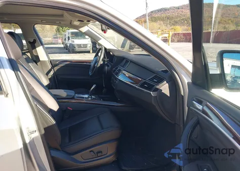 2011 BMW X5 xDrive35I/xDrive35I Premium/xDrive35I Sport Activity from USA, damaged, VIN 5UXZV4C59BL403496